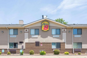 Super 8 by Wyndham Hampton